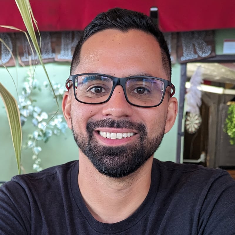 Alexis, co-founder of NUMIKOI